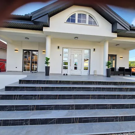 Breza Villa *